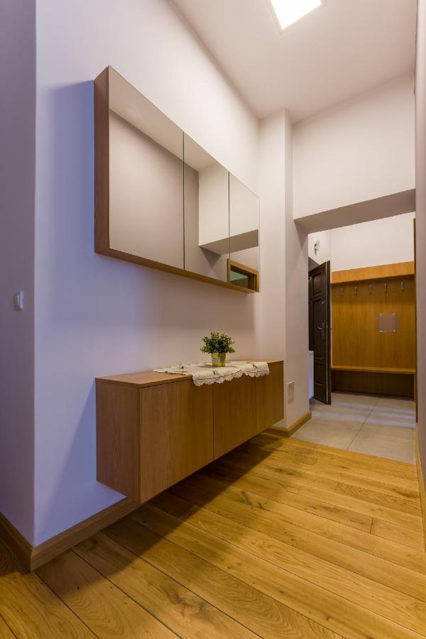 Apartments At The Wawel Hill Краков Экстерьер фото